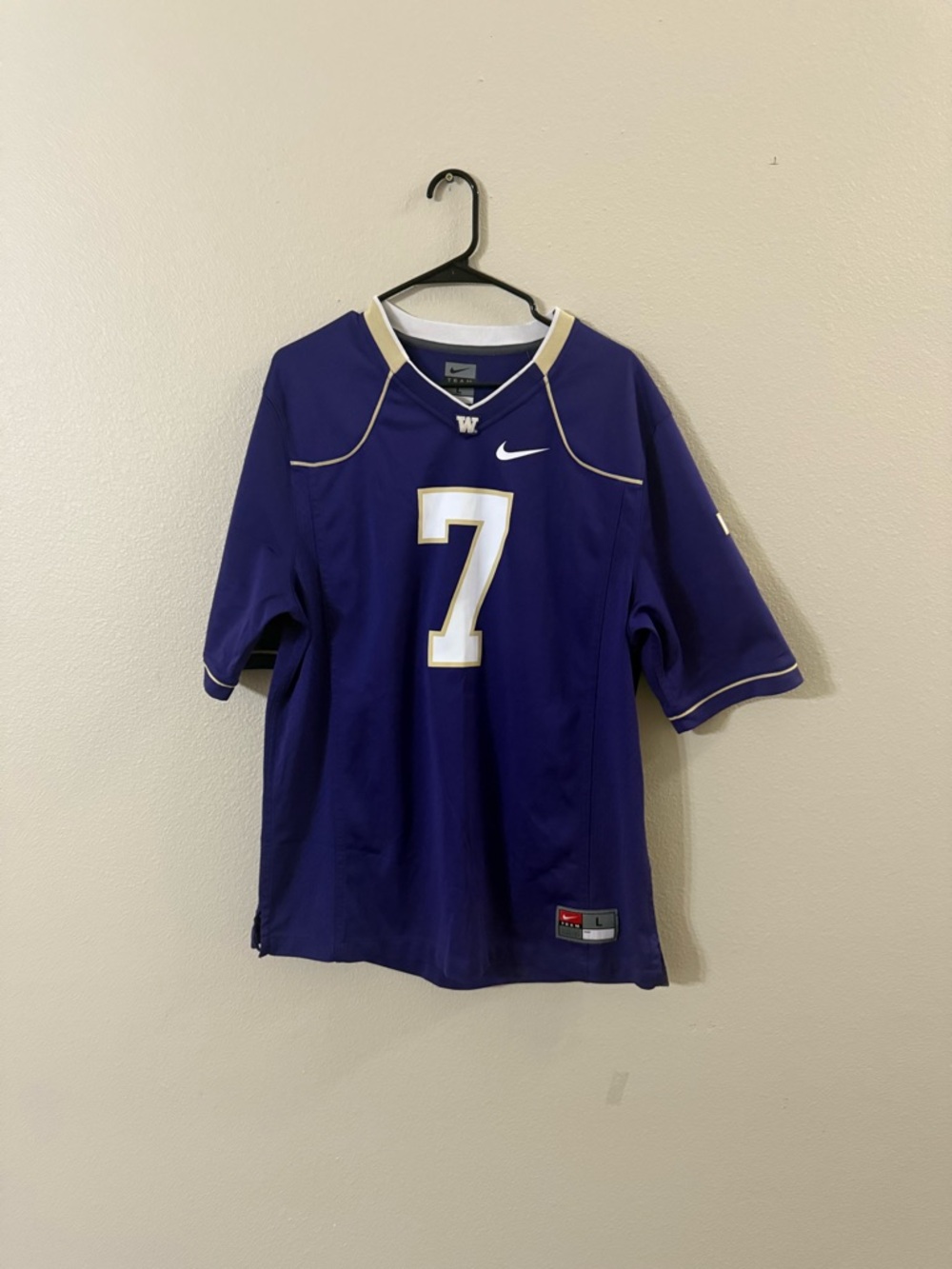 Nike Men’s Washington huskies Purple and White #7 Football Jersey